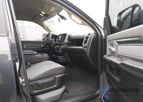 2019 Ram 2500 Big Horn 4X4 6'4 Box from USA, damaged, VIN 3C6UR5DJ0KG518901